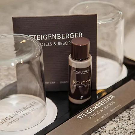 Steigenberger Airport Hotel Berlin-2